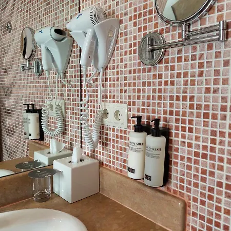 H10 Raco Del Pi Hotel Barcelona