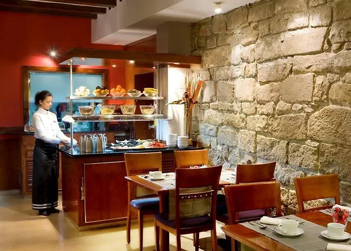 H10 Raco Del Pi Hotell Barcelona